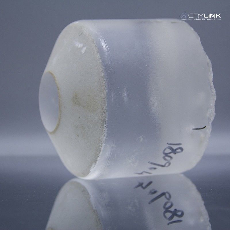 LiF Lithium Flouride Crystals Excellent Transmittance In  VUV Region For Prisms Lenses